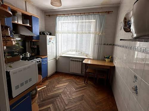 квартира за адресою Героїв просп., 35