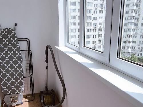 квартира по адресу Миколы Бажана просп., 12