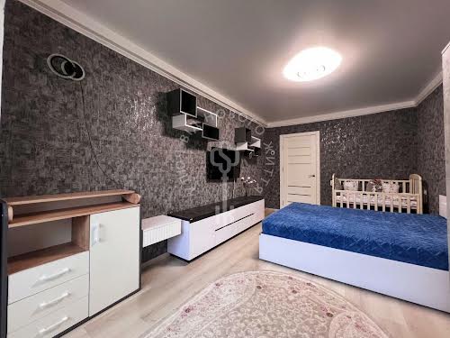 квартира за адресою Мілютенка вул., 15а