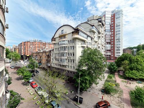 квартира по адресу Александра Конисского ул., 45-49