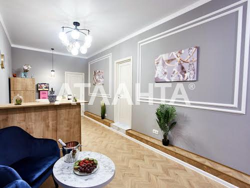 комерційна за адресою Педагогічна вул., 21