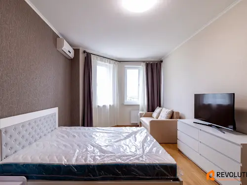 квартира по адресу Любомира Гузара просп. (Космонавта Комарова), 26