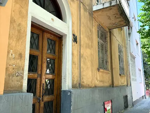 комерційна за адресою Сергія Єфремова вул., 34
