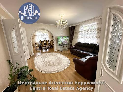 будинок за адресою Південно-Кільцева вул.