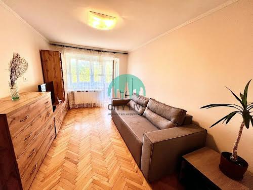 квартира за адресою Степана Бандери вул., 6