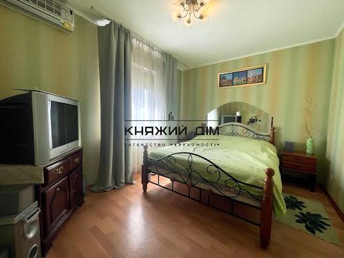 квартира за адресою Урлівська вул., 15