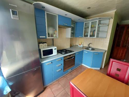 квартира за адресою Калинова вул., 72