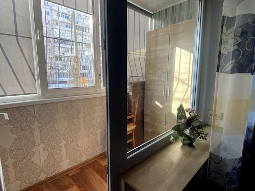 квартира за адресою Лариси Руденко вул., 10б