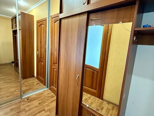 квартира за адресою Верховинна вул., 35
