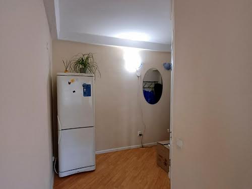 квартира за адресою Високовольтна вул., 12