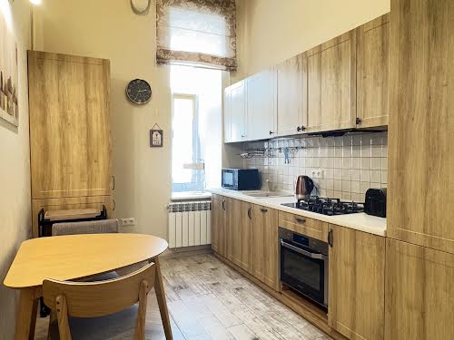квартира за адресою Стрілецька вул., 28