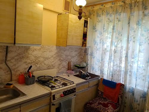 квартира за адресою Гната Хоткевича вул., 52/1