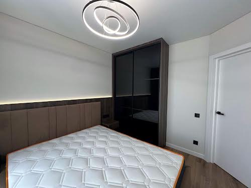 квартира за адресою Степана Бандери вул., 79