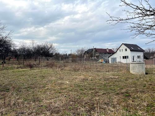 участок по адресу Черновцы, Белостокская ул., 17