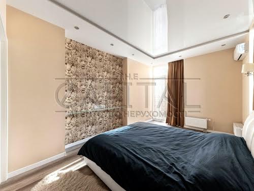 квартира за адресою Регенераторна вул., 4