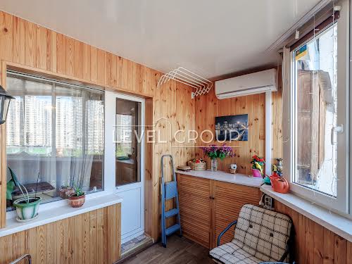 квартира за адресою Петра Григоренка просп., 13