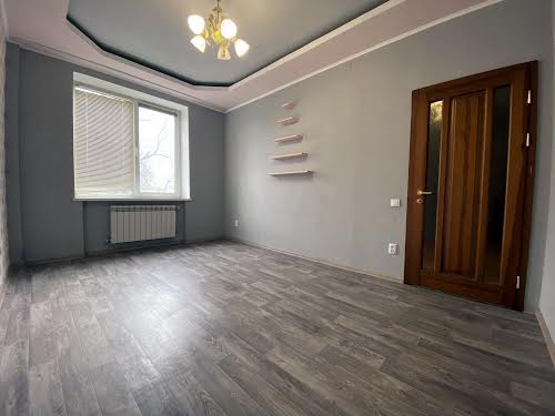 квартира за адресою Сергія Колачевського, 30