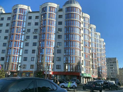 квартира за адресою Гната Хоткевича вул., 65