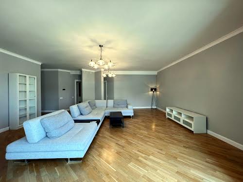 квартира за адресою Шота Руставелі вул., 27а