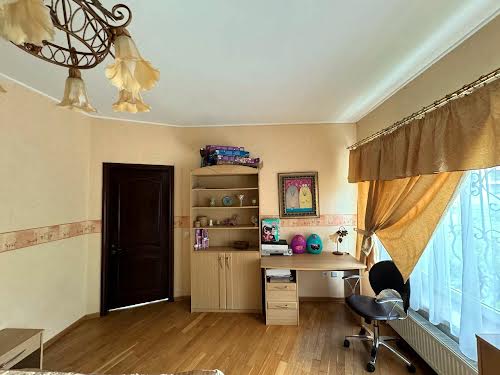 будинок за адресою Богатирська вул., 30а