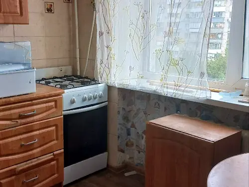 квартира за адресою Героїв УПА вул. (Кирпоноса), 5