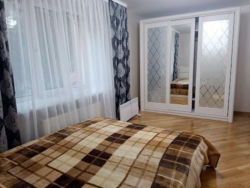 квартира за адресою Свободи вул., 8в