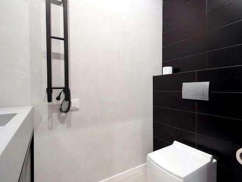 квартира за адресою Під Дубом вул. (Космонавтів), 7