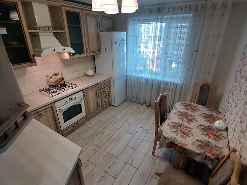 квартира за адресою Казарського вул., 1Б