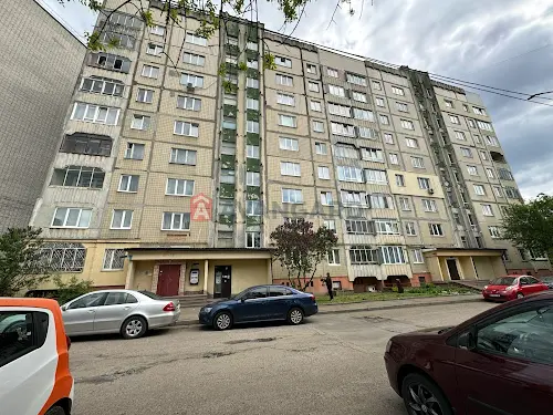 квартира за адресою Кирила Трильовського вул., 1