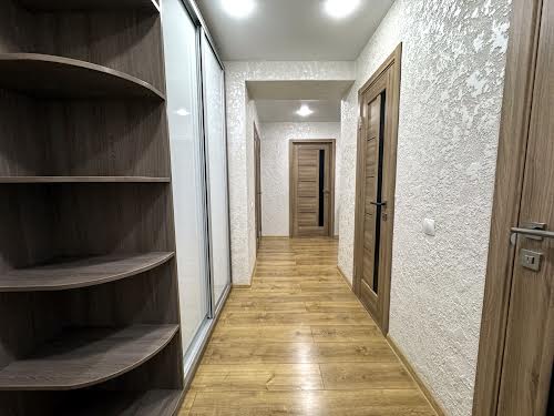 квартира за адресою В'ячеслава Чорновола вул., 2б