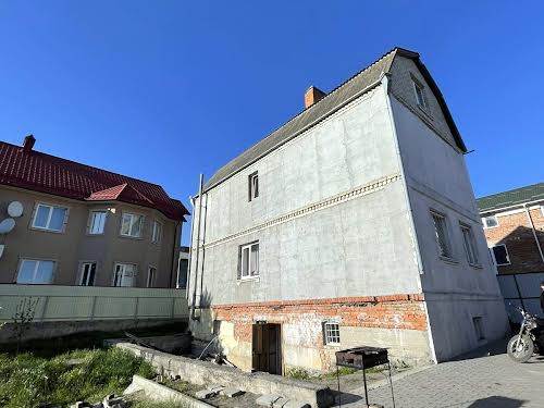 дом по адресу камянецький проїзд, 10