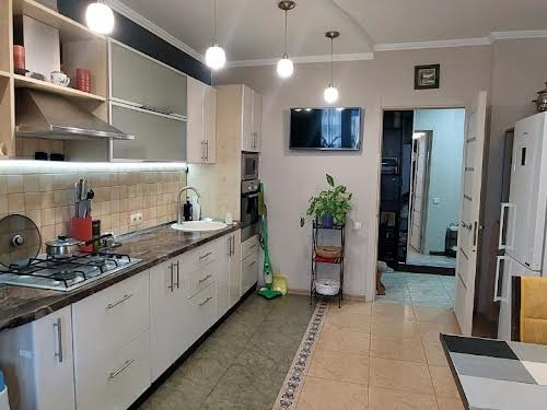 квартира за адресою Бабаджаняна, 68/1