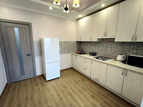 квартира за адресою Бакинська вул., 1