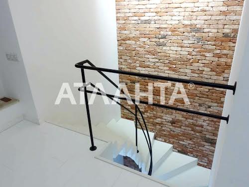 квартира за адресою Середньофонтанська вул., 19а