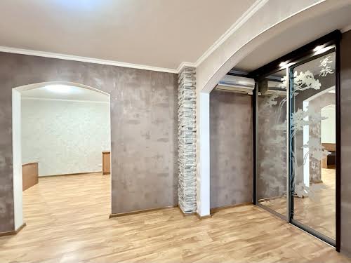 квартира за адресою Льотна вул. (Червоногвардійська), 41