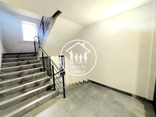 квартира за адресою Залізнична вул., 7