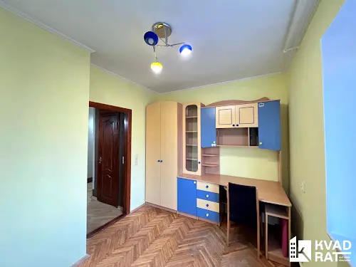 квартира за адресою Євгена Коновальця вул., 44