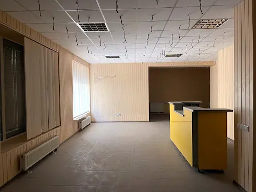 комерційна за адресою Різдвяна вул., 50