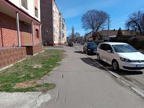 комерційна за адресою вул. Пересопницька, 170