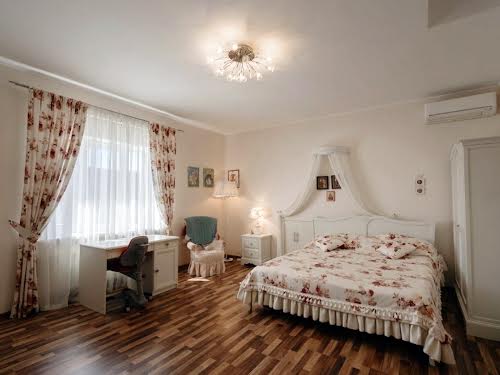 дом по адресу с. Пинчуки, Зарічна, 5