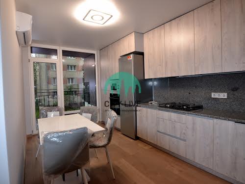 квартира за адресою Флотська вул., 10б