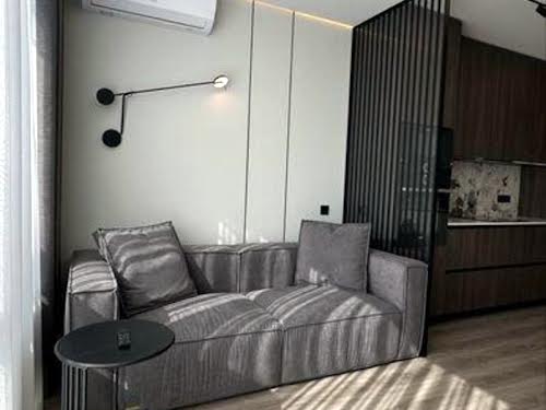 квартира за адресою Зарічна вул., 6