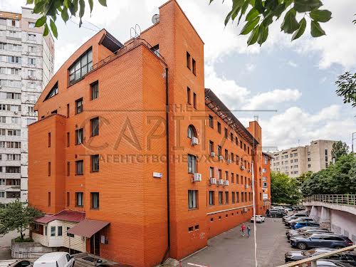 коммерческая по адресу Дегтяревская ул., 33Б