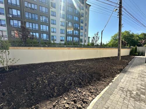 будинок за адресою Андрія Сахарова вул.