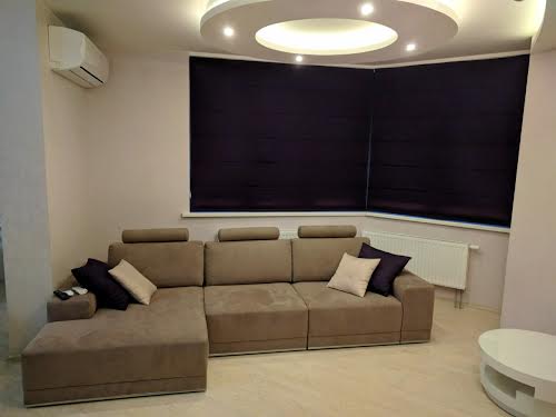 квартира за адресою Анни Ахматової вул., 34