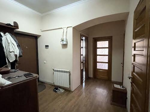 квартира за адресою Джерельна вул., 39