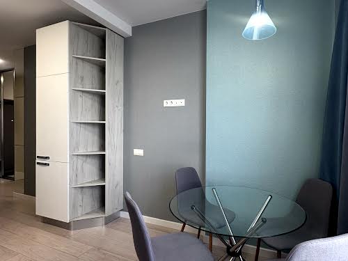 квартира за адресою Драгоманова вул., 10