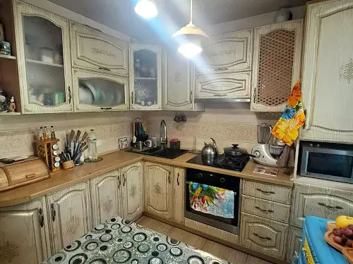 квартира за адресою вул. Прикордонна, 80