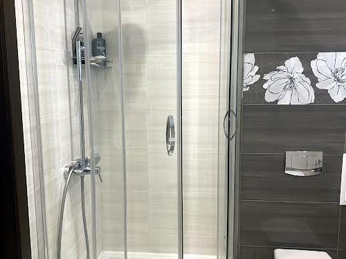 квартира за адресою Анни Ахматової вул., 22