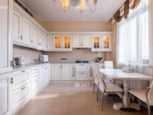 квартира за адресою Чернишевська вул., 31